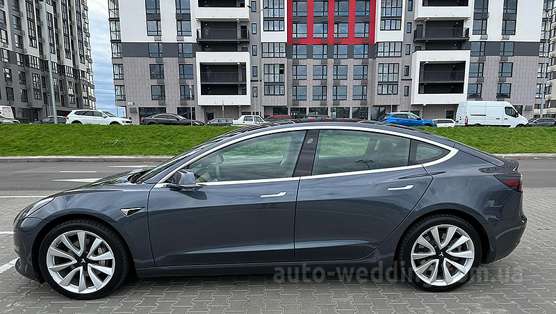 Авто на свадьбу TESLA Model 3 Long range графит с водителем в Киеве