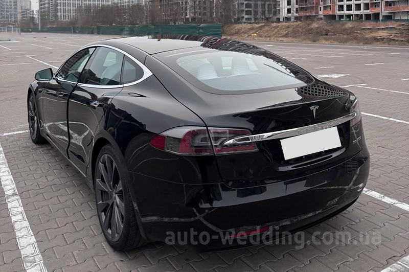 Авто на свадьбу электромобиль TESLA Model S Performance black