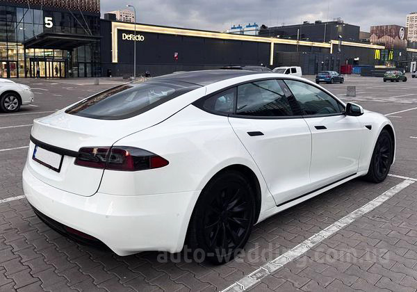 Авто на свадьбу TESLA Model S white