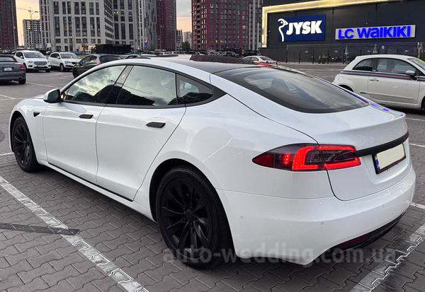 Авто на свадьбу TESLA Model S white
