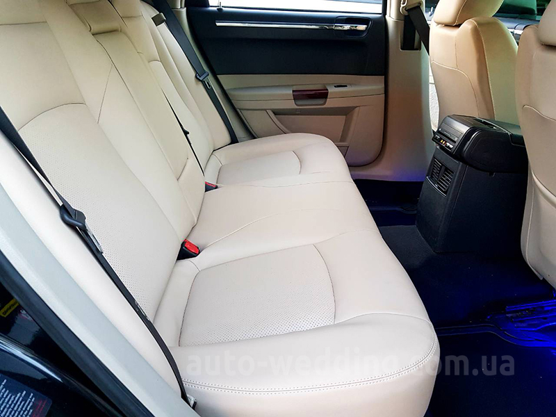 Авто на свадьбу Chrysler 300C