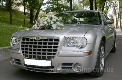 Авто на свадьбу Chrysler 300C серебристый