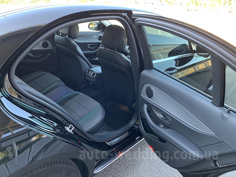 Авто на свадьбу Mercedes-Benz E-class W213 на свадьбу в Киеве