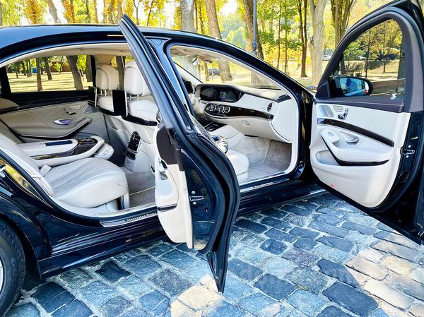 Аренда авто Mercedes W222 S560 AMG Restyling на свадьбу Киев
