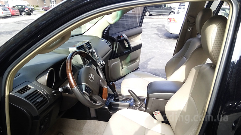 Внедорожник джип на свадьбу Toyota Land Cruiser Prado 150