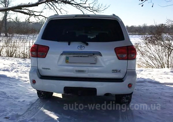 Внедорожник джип на свадьбу Toyota Sequoia белая