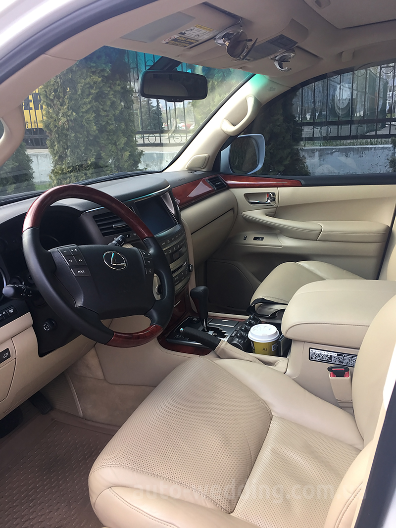 Внедорожник на свадьбу Lexus LX570
