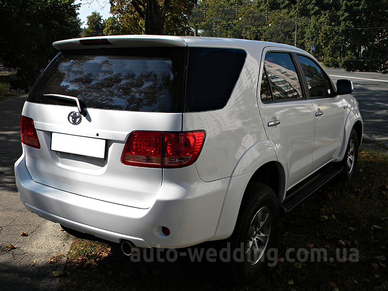 Внедорожник джип на свадьбу Toyota Fortuner