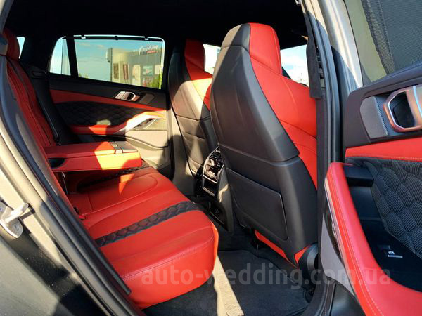 Внедорожник джип на свадьбу BMW X6 M50d Competition 
