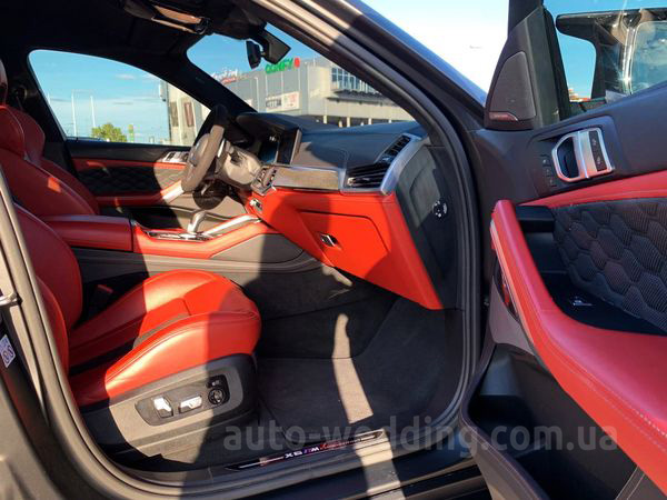 Внедорожник джип на свадьбу BMW X6 M50d Competition 