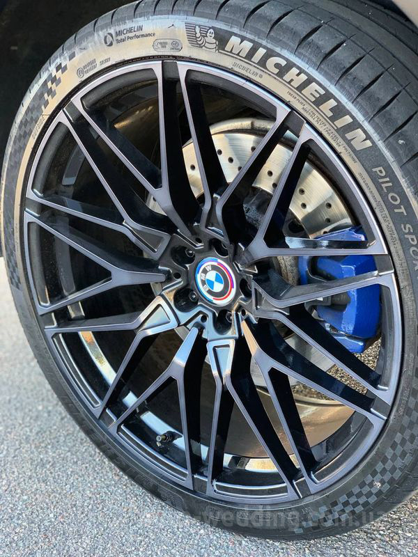 Внедорожник джип на свадьбу BMW X6 M50d Competition 