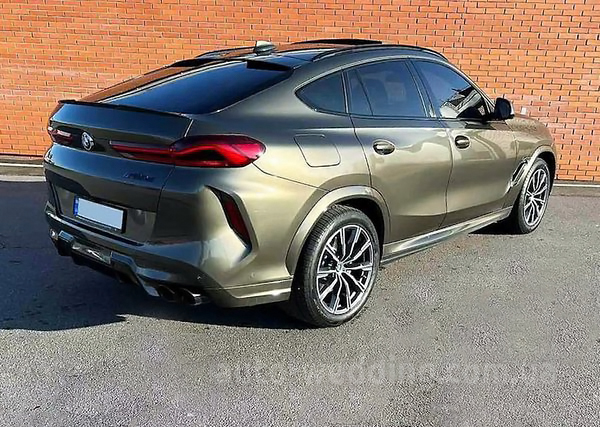 Внедорожник джип на свадьбу BMW X6 M50d хаки