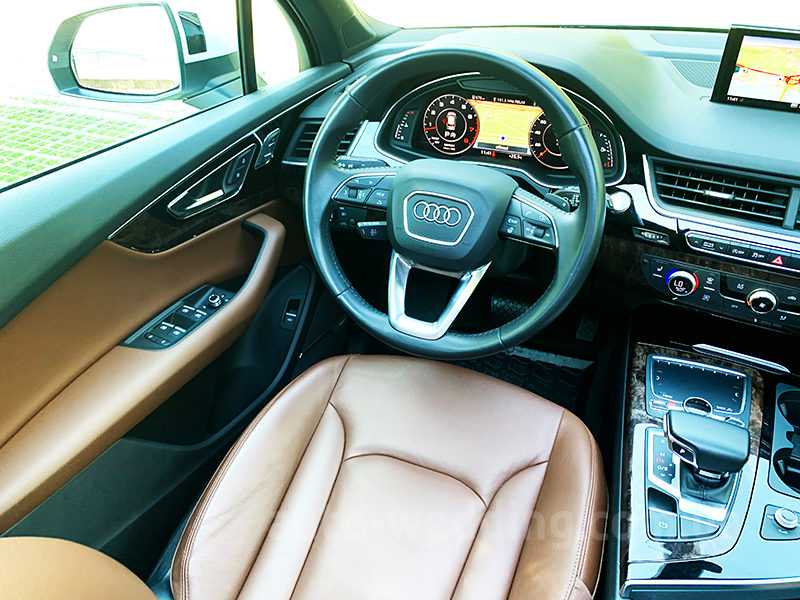 Внедорожник джип на свадьбу Audi Q7 белый