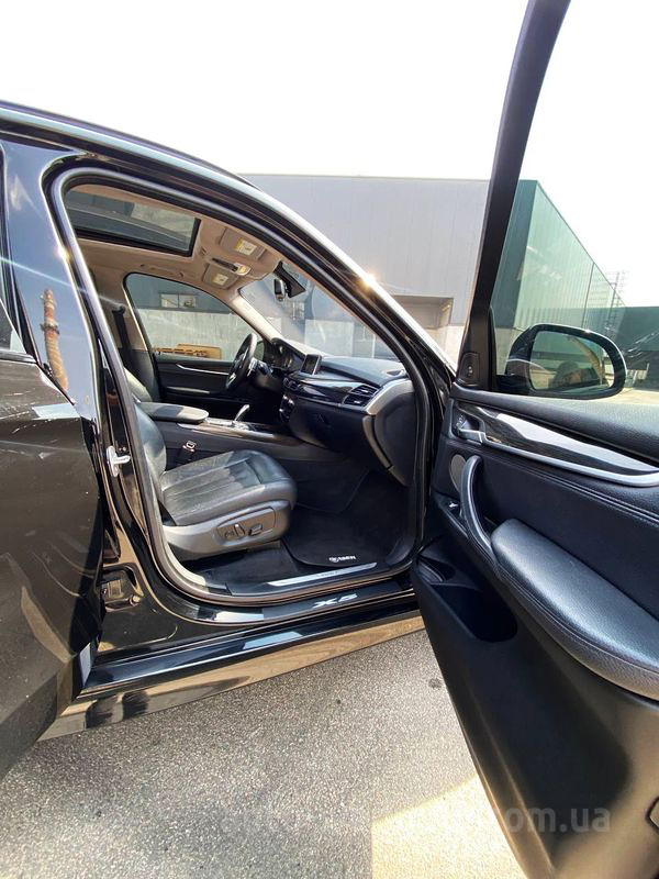 Внедорожник джип на свадьбу BMW X5 2014 черный