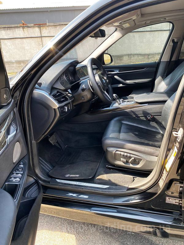 Внедорожник джип на свадьбу BMW X5 2014 черный