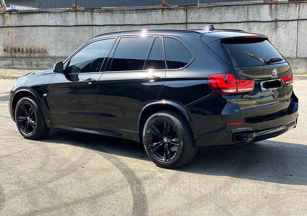 Внедорожник джип на свадьбу BMW X5 2014 черный