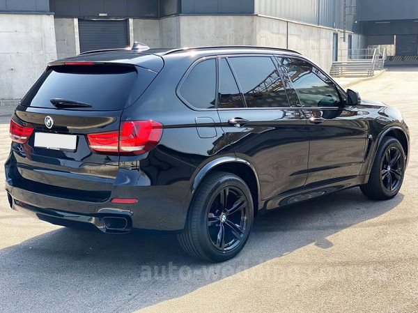 Внедорожник джип на свадьбу BMW X5 2014 черный