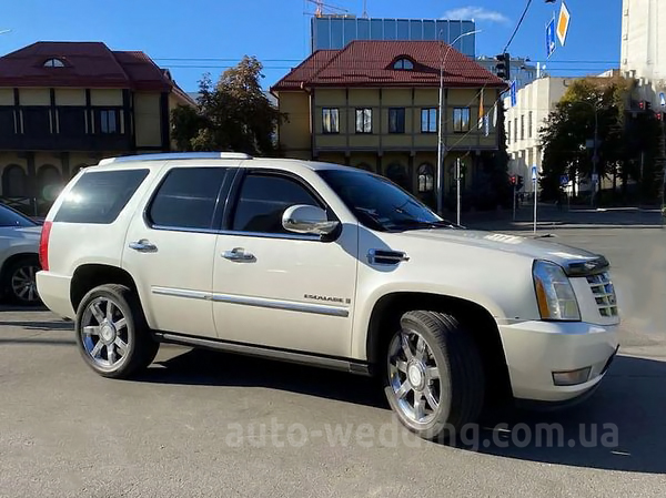 Внедорожник на свадьбу Cadillac Escalade белый
