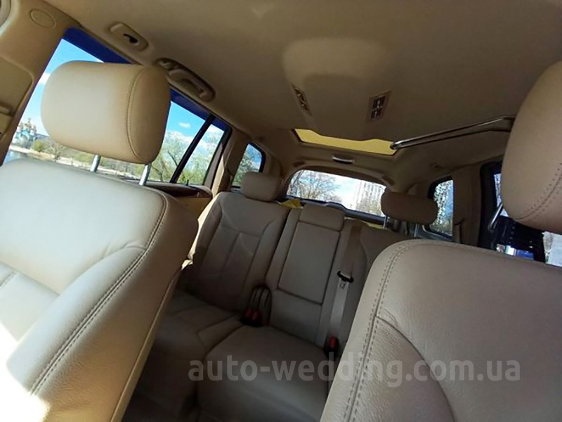 Внедорожник джип на свадьбу Mercedes GL 550 с водителем в Киеве