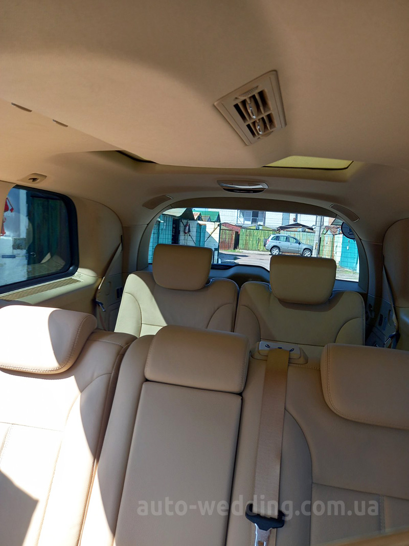 Внедорожник джип на свадьбу Mercedes GL 550 с водителем в Киеве