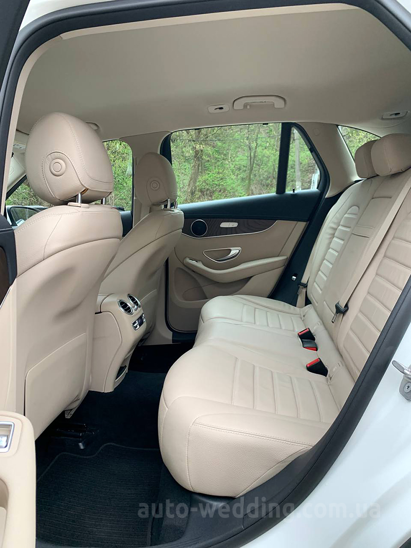 Внедорожник джип на свадьбу Mercedes Benz GLС 250d