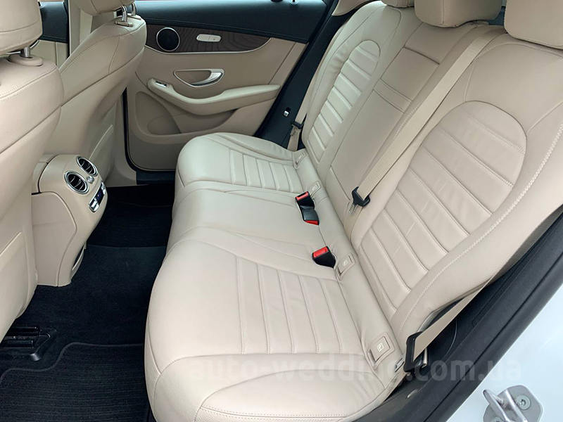 Внедорожник джип на свадьбу Mercedes Benz GLС 250d