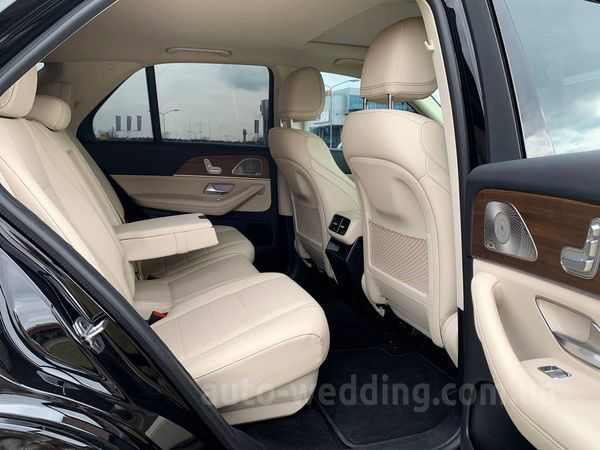 Внедорожник джип на свадьбу Mercedes Benz GLE 63 AMG с водителем в Киеве