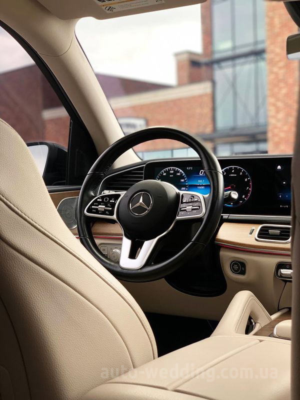 Внедорожник джип на свадьбу Mercedes Benz GLE 63 AMG с водителем в Киеве