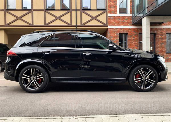 Внедорожник джип на свадьбу Mercedes Benz GLE 63 AMG с водителем в Киеве