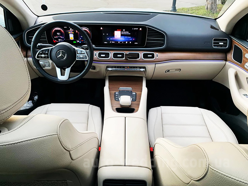 Внедорожник джип на свадьбу Mercedes-Benz AMG GLE Coupe белый