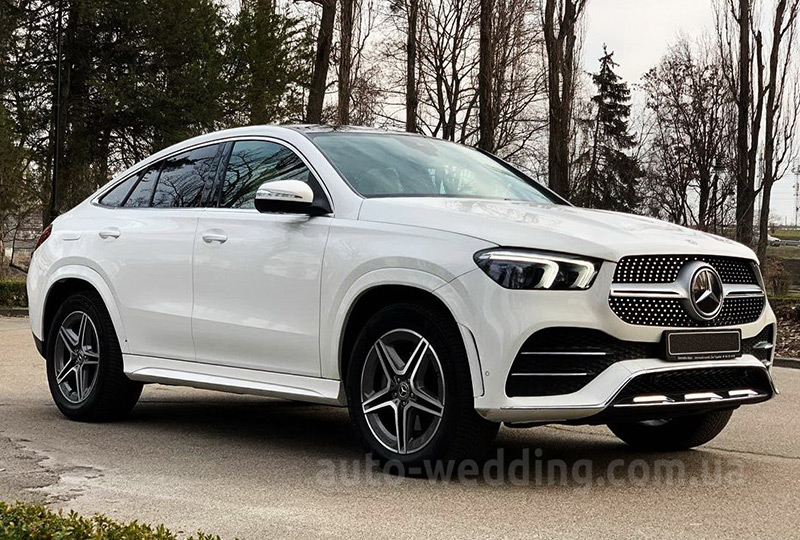 Внедорожник джип на свадьбу Mercedes-Benz AMG GLE Coupe белый