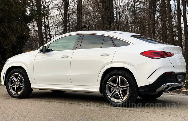 Внедорожник джип на свадьбу Mercedes-Benz AMG GLE Coupe белый