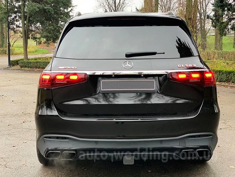 Внедорожник джип на свадьбу Mercedes GLS 63 AMG черный