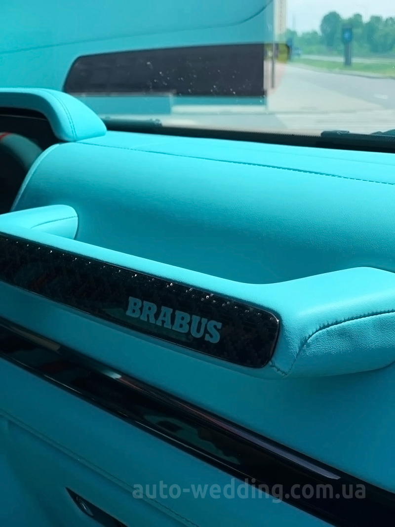 Джип на свадьбу  Mercedes-Benz Gelentwagen G800 Brabus кубик гелик с водителем в Киеве