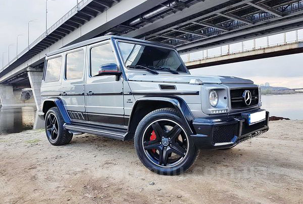 Джип на свадьбу гелик Mercedes Gelentwagen G63 AMG кубик silver с водителем в Киеве