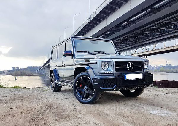 Джип на свадьбу гелик Mercedes Gelentwagen G63 AMG кубик silver с водителем в Киеве
