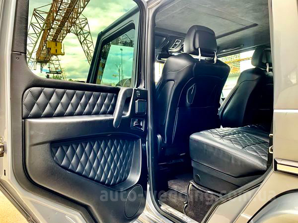 Джип на свадьбу гелик Mercedes Gelentwagen G63 AMG кубик silver с водителем в Киеве