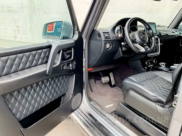 Джип на свадьбу гелик Mercedes Gelentwagen G63 AMG кубик silver с водителем в Киеве