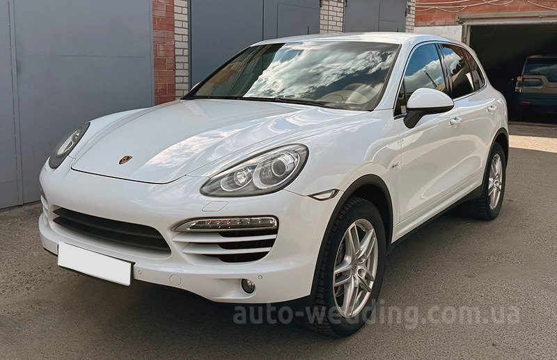 Внедорожник джип на свадьбу Porsche Cayenne с водителем в Киеве
