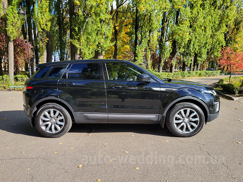 Внедорожник джип  на свадьбу Range Rover Evoque черный