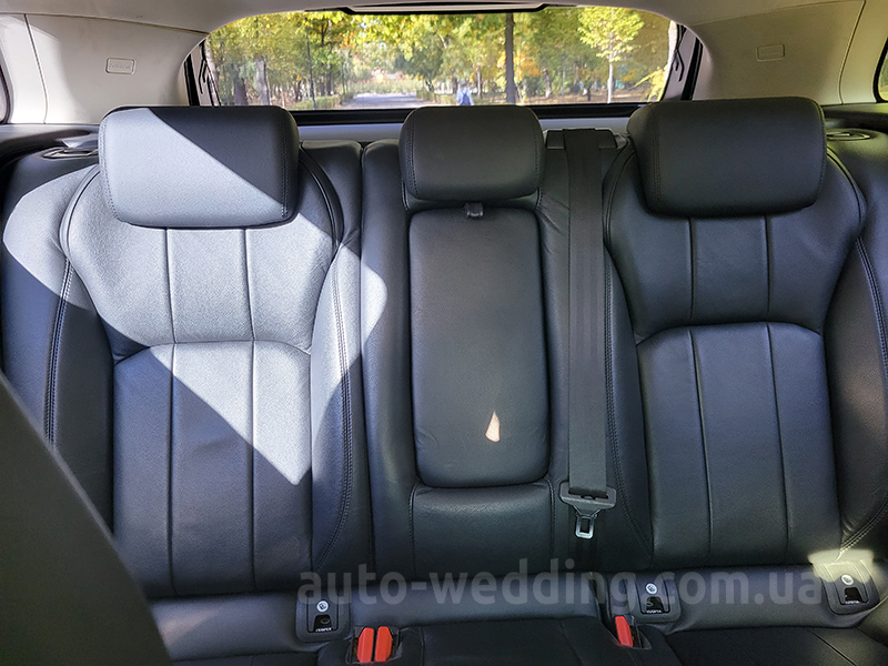 Внедорожник джип  на свадьбу Range Rover Evoque черный