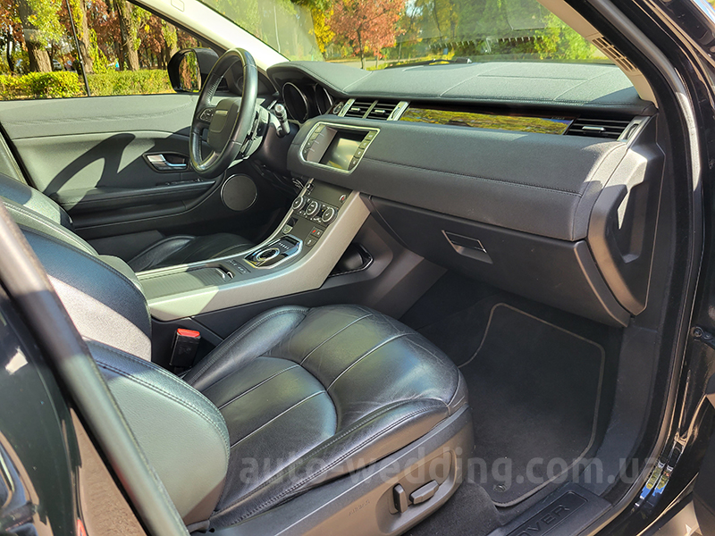 Внедорожник джип  на свадьбу Range Rover Evoque черный