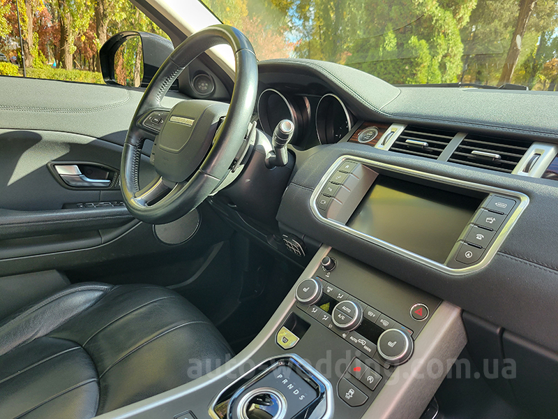 Внедорожник джип  на свадьбу Range Rover Evoque черный