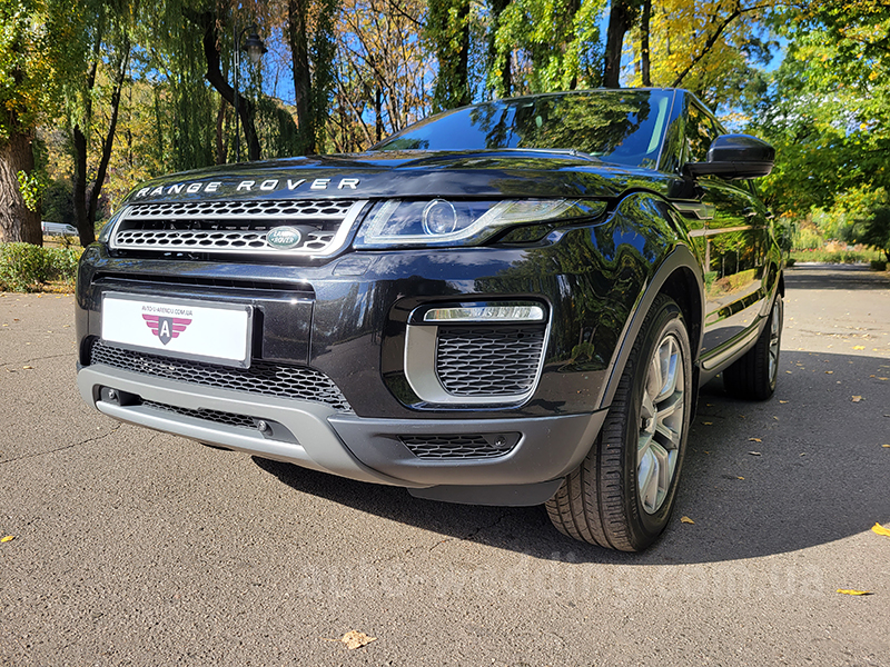 Внедорожник джип на свадьбу Range Rover Evoque черный