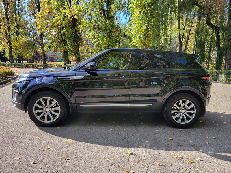 Внедорожник джип  на свадьбу Range Rover Evoque черный