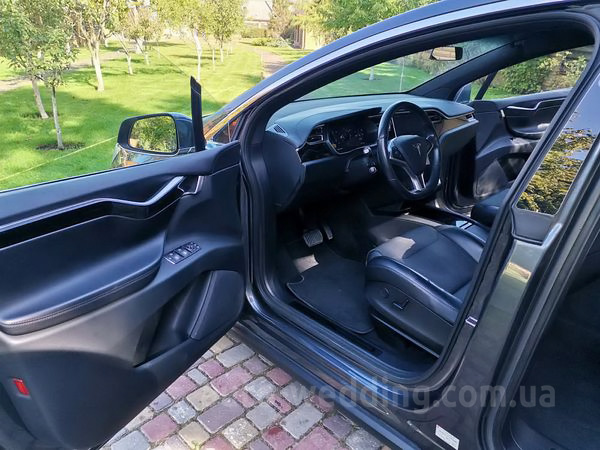 Электро внедорожник на свадьбу джип TESLA Model X серый