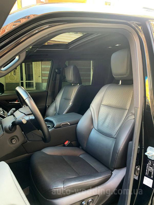 Внедорожник джип на свадьбу Toyota Land Cruiser 300