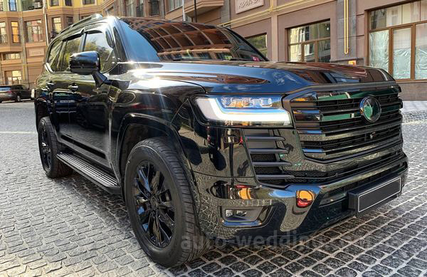 Внедорожник джип на свадьбу Toyota Land Cruiser 300